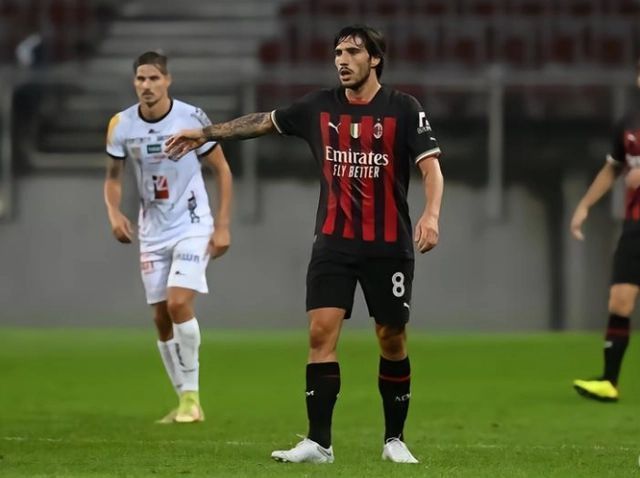 小腿出现深 小腿出现深