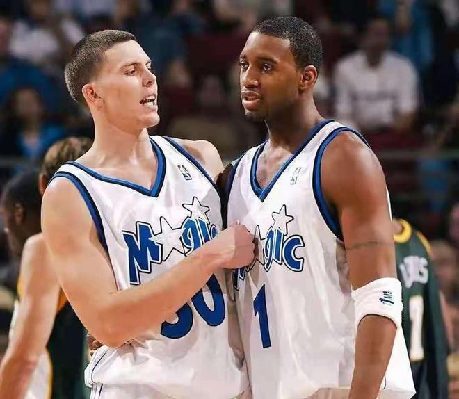 发球员的竞 发球员的竞