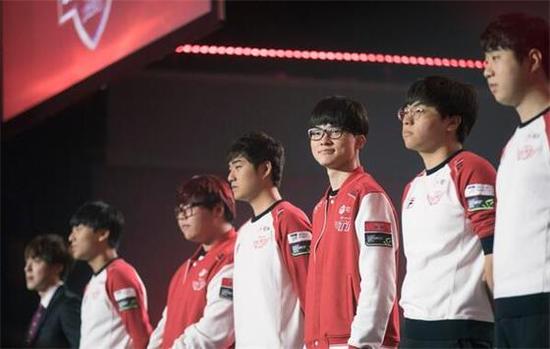 尊敬的教练 尊敬的教练